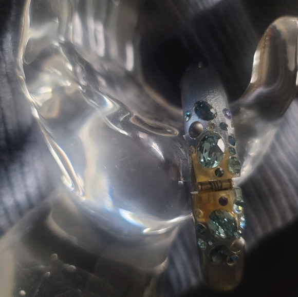 Alexis Bittar hinged bracelet - Picture 3 of 6